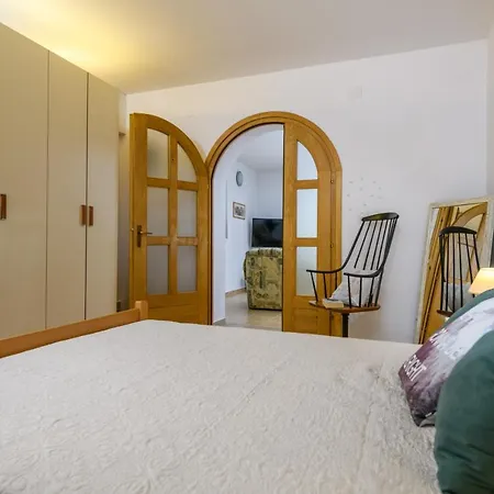 Apartman Aleksandra Pula Exterior photo
